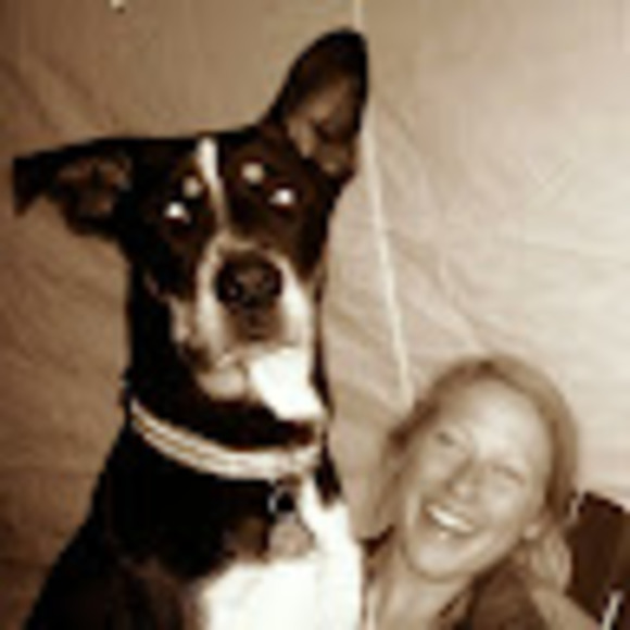 Meet your Posher, Laura - Picture 1 of 1